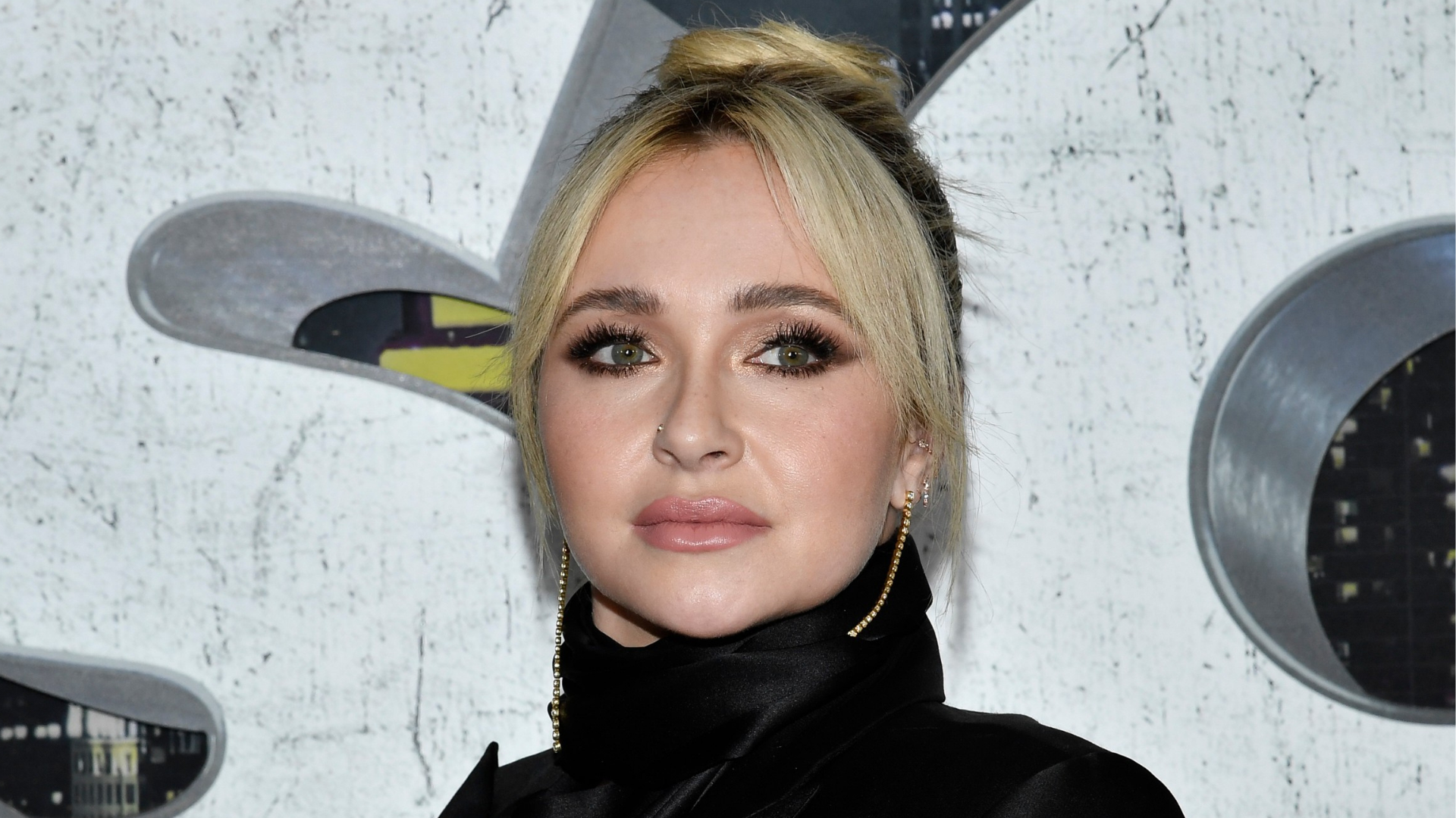 911 call reveals frantic response at address where Hayden Panettiere was found unresponsive
       — ABC 7 Bay Area, Lafayette Community news
