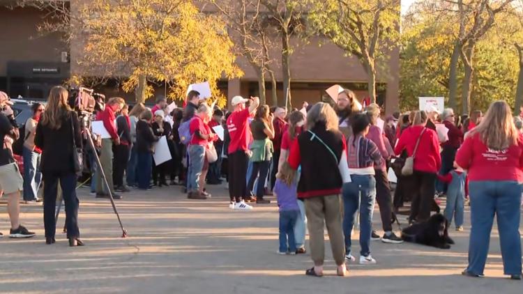 Protesters gather outside St. Paul school board meeting ahead of vote for mid-year cuts — KARE 11 Local, Lafayette Schools news