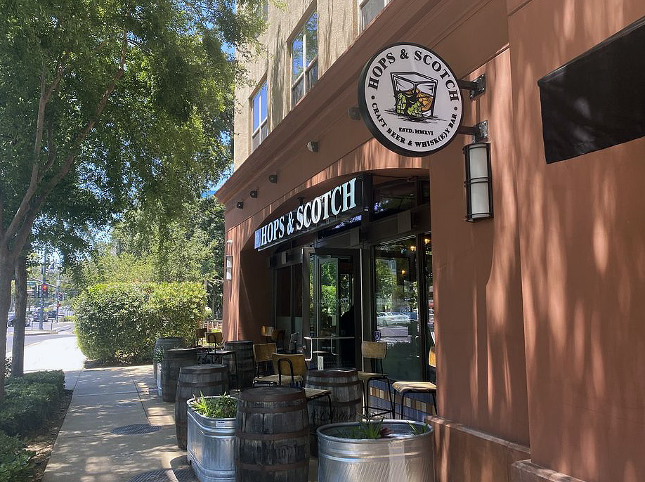 Walnut Creek watering hole shutters — Lafayette Dining news